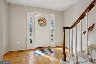 12255 Tildenwood Dr, Rockville, MD 20852 - Photo 6