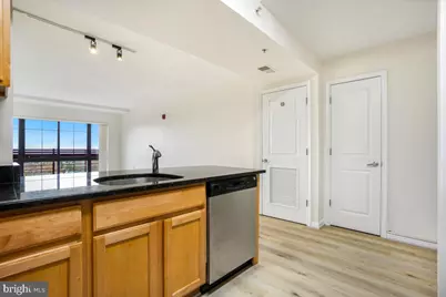 7915 Eastern Avenue #1208, Silver Spring, MD 20910 - Photo 8