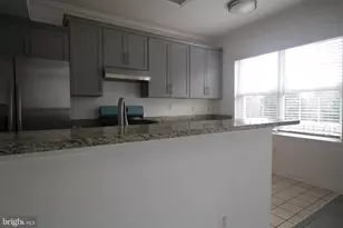 104 Elmcroft Blvd, Rockville, MD 20850 - Photo 6