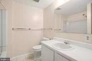 7727 Eagles Head Ct, Rockville, MD 20855 - Photo 24