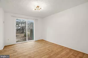 7727 Eagles Head Ct, Rockville, MD 20855 - Photo 8