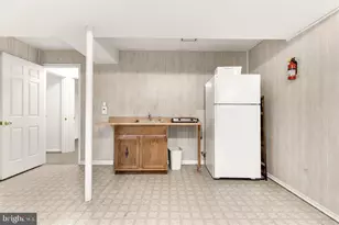 10855 Lockwood Dr, Silver Spring, MD 20901 - Photo 32