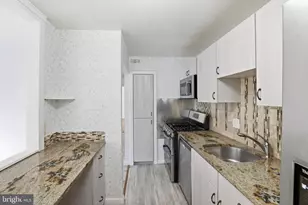 12207 Braxfield Ct, Rockville, MD 20852 - Photo 6