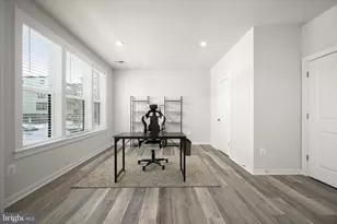 16216 Bushwick Pl, Rockville, MD 20855 - Photo 4