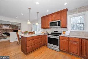 14 S Duke St, Rockville, MD 20850 - Photo 18