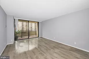 5225 Pooks Hill Rd, Bethesda, MD 20814 - Photo 6