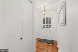 24140 Doreen Dr, Gaithersburg, MD 20882 - Photo 18