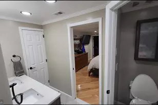 8001 Postoak Rd, Potomac, MD 20854 - Photo 18