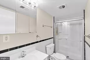 7711 Arrowood Ct, Bethesda, MD 20817 - Photo 36