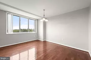 10500 Rockville Pike, Rockville, MD 20852 - Photo 6