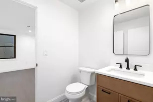 6921 Granby St, Bethesda, MD 20817 - Photo 36