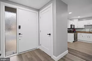 9445 Hickory View Pl, Montgomery Village, MD 20886 - Photo 16