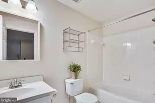 15301 Diamond Cove Terrace, Rockville, MD 20850 - Photo 16