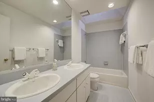 10505 Democracy Ln, Potomac, MD 20854 - Photo 36