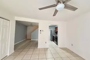 10128 Reprise Dr, Rockville, MD 20850 - Photo 2