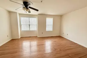 10128 Reprise Dr, Rockville, MD 20850 - Photo 12