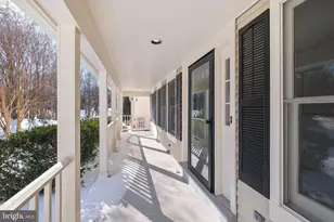 14990 DuFief Dr, Gaithersburg, MD 20878 - Photo 4