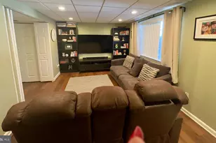 19829 Wheelwright Dr, Gaithersburg, MD 20886 - Photo 30