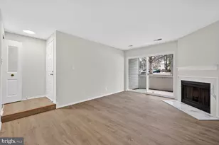 18207 Swiss Cir, Germantown, MD 20874 - Photo 2