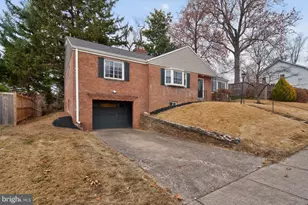 4503 Woodfield Rd, Kensington, MD 20895 - Photo 2