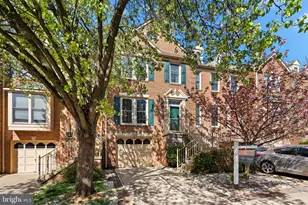 10164 Treble Ct, Rockville, MD 20850 - Photo 2