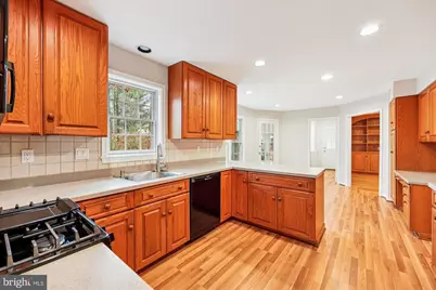 8212 Killean Way, Potomac, MD 20854 - Photo 12