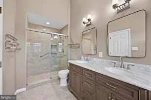 9748 Washingtonian Blvd, Gaithersburg, MD 20878 - Photo 36