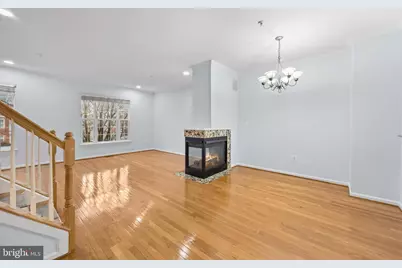 9748 Washingtonian Boulevard, Gaithersburg, MD 20878 - Photo 10