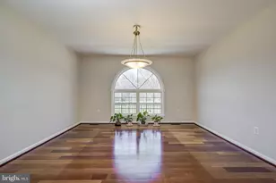 19900 Belle Chase Dr, Gaithersburg, MD 20882 - Photo 6