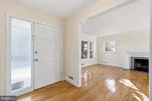 9708 Dameron Dr, Silver Spring, MD 20910 - Photo 4