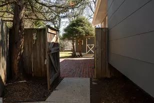 13020 St Charles Pl, Rockville, MD 20853 - Photo 34