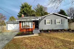 13020 St Charles Pl, Rockville, MD 20853 - Photo 2