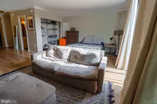 4242 East-West Hwy, Chevy Chase, MD 20815 - Photo 6