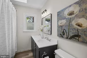 21841 Glendalough Rd, Gaithersburg, MD 20882 - Photo 34