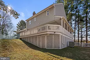 21841 Glendalough Rd, Gaithersburg, MD 20882 - Photo 4