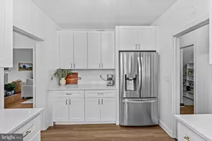 9633 W Bexhill Dr, Kensington, MD 20895 - Photo 14