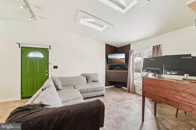 8213 Shady Spring Drive, Gaithersburg, MD 20877 - Photo 8