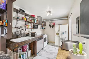 8213 Shady Spring Dr, Gaithersburg, MD 20877 - Photo 12