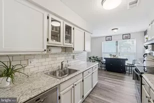 19900 Appledowre Cir, Germantown, MD 20876 - Photo 8