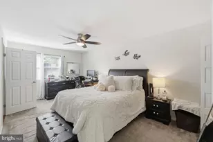 19900 Appledowre Cir, Germantown, MD 20876 - Photo 16