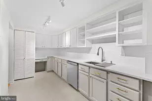 4601 N Park Ave, Chevy Chase, MD 20815 - Photo 2