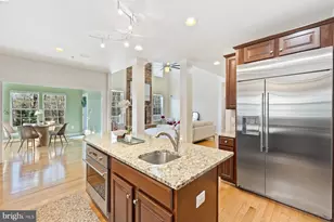 23004 Sycamore Farm Dr, Clarksburg, MD 20871 - Photo 14