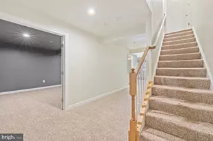 23004 Sycamore Farm Dr, Clarksburg, MD 20871 - Photo 42