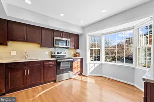 5465 Grove Ridge Way, Rockville, MD 20852 - Photo 10