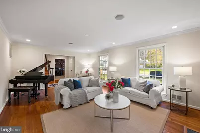 7616 Hackamore Drive, Potomac, MD 20854 - Photo 8