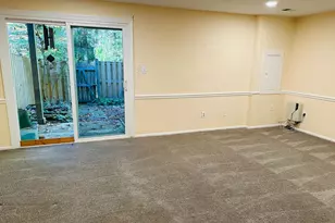 10028 Maple Leaf Dr, Gaithersburg, MD 20886 - Photo 12