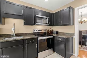 19726 Greenside Terrace, Montgomery Village, MD 20886 - Photo 12