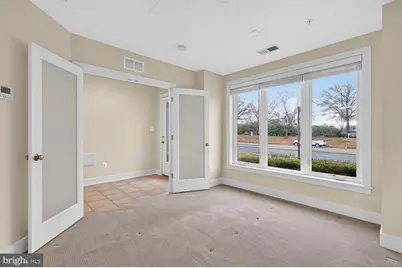 10425 Fernwood Road, Bethesda, MD 20817 - Photo 2