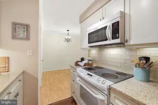 10815 Hampton Mill Terrace, Rockville, MD 20852 - Photo 14