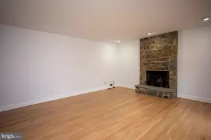 9700 Grenadier Ct, Bethesda, MD 20817 - Photo 12